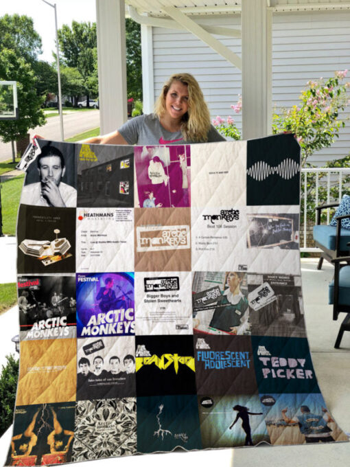 Arctic Monkeys Quilt Blanket