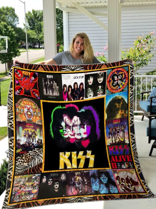 Kiss Quilt Blanket Quilt CH