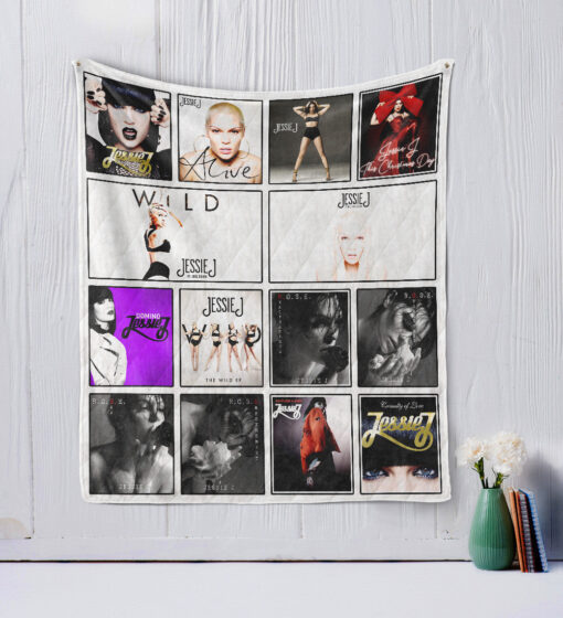 Buy Jessie J Quilt Blanket & Quilt Bedding Set