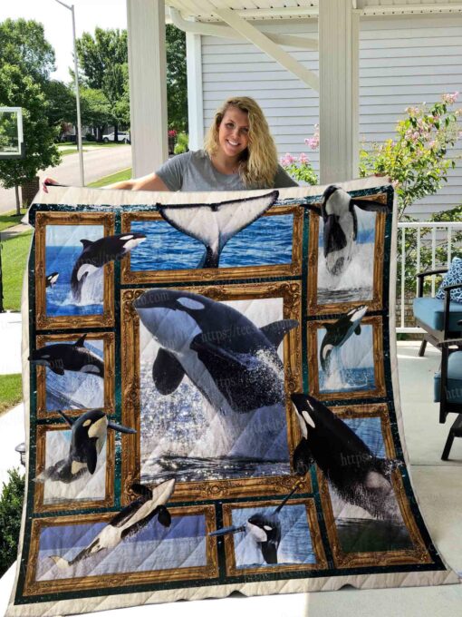 Buy Orca Playing On The Water Quilt Blanket & Quilt Bedding Set Great Customized Blanket Gifts For Birthday Christmas Thanksgiving