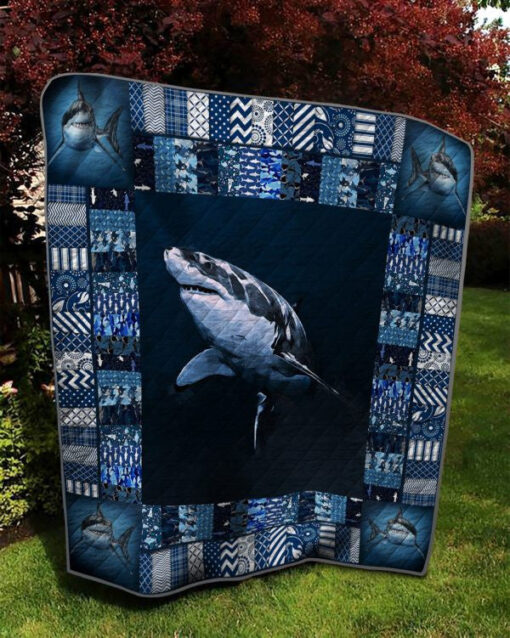 Buy Shark Picture Quilt Blanket & Quilt Bedding Set Great Customized Gifts For Birthday Christmas Thanksgiving Perfect Gifts For Shark Lover