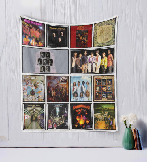 Buy Three Dog Night Quilt Blanket & Quilt Bedding Set