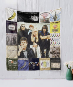 Buy The Velvet Underground Style 2 Quilt Blanket & Quilt Bedding Set