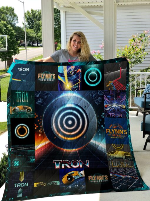 Buy Tron 1982 Poster Quilt Blanket & Quilt Bedding Set