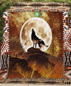 Buy Wolf Howling At The Moon Quilt Blanket & Quilt Bedding Set Great Customized Gifts For Birthday Christmas Thanksgiving Perfect Gifts For Wolf Lover