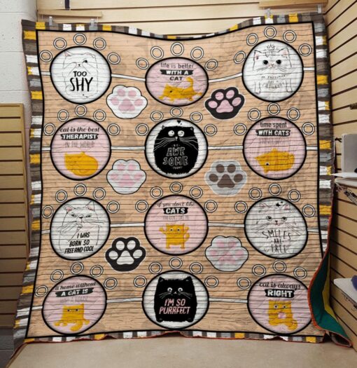 Buy Cat Is The Best Therapist In The World Quilt Blanket & Quilt Bedding Set Great Customized Gifts For Birthday Christmas Thanksgiving Perfect Gifts For Cat Lover