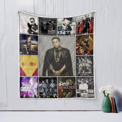 Buy De La Ghetto Quilt Blanket & Quilt Bedding Set